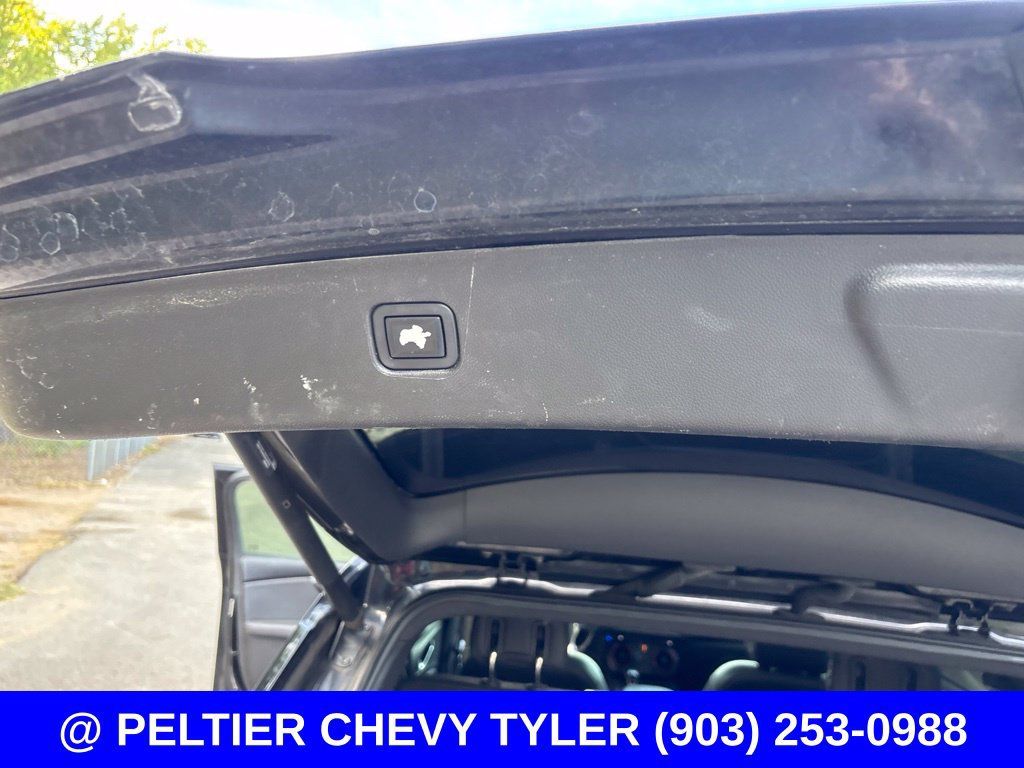 Used 2020 Chevrolet Blazer RS FWD image 24