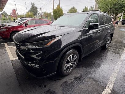 Used 2022 Toyota Highlander XLE