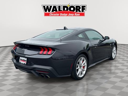 Used 2024 Ford Mustang GT Premium RWD image 6