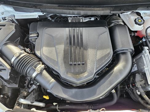 Used 2025 GMC Acadia Elevation image 34