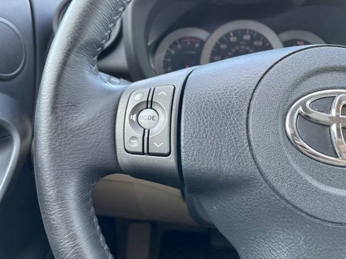 Used 2012 Toyota RAV4 Limited w/ Navigation Value Pkg AWD/4WD image 15