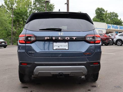 New 2026 Honda Pilot TrailSport image 6