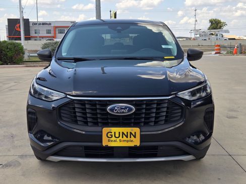 Used 2023 Ford Escape Active FWD image 2