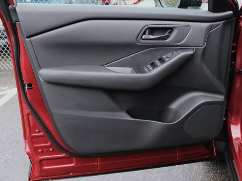 Certified 2025 Nissan Rogue S image 15