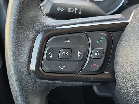 Used 2023 Jeep Gladiator Sport image 22