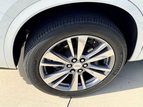 Used 2020 Cadillac XT6 Premium Luxury image 13