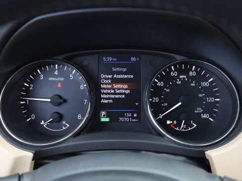 Used 2020 Nissan Rogue SL w/ Premium Package FWD image 12