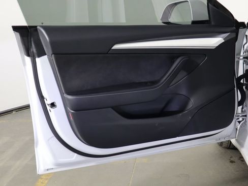 Used 2021 Tesla Model 3 Long Range AWD/4WD image 13