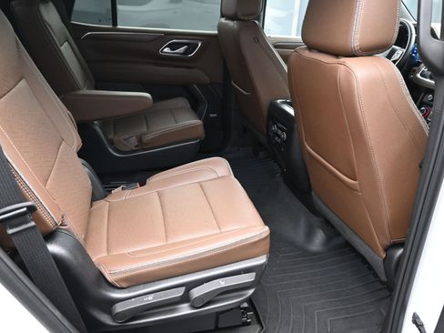 Used 2023 Chevrolet Tahoe High Country image 13