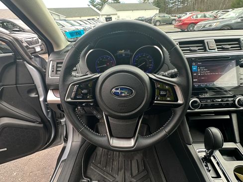 Used 2019 Subaru Outback 2.5i Limited image 19