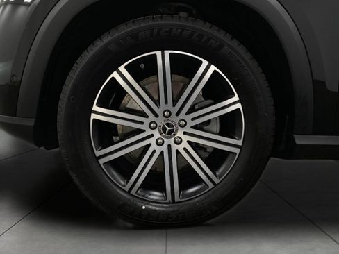 Certified 2025 Mercedes-Benz GLE 350 4MATIC image 13