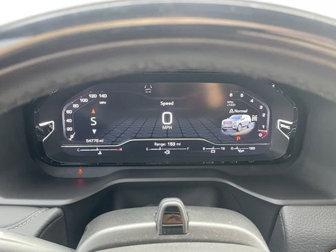 Used 2023 GMC Yukon XL Denali w/ Denali Reserve Package image 15