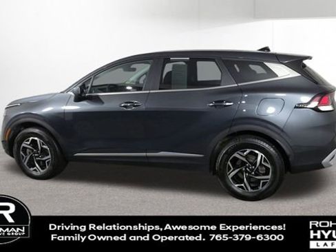 Used 2023 Kia Sportage LX image 6