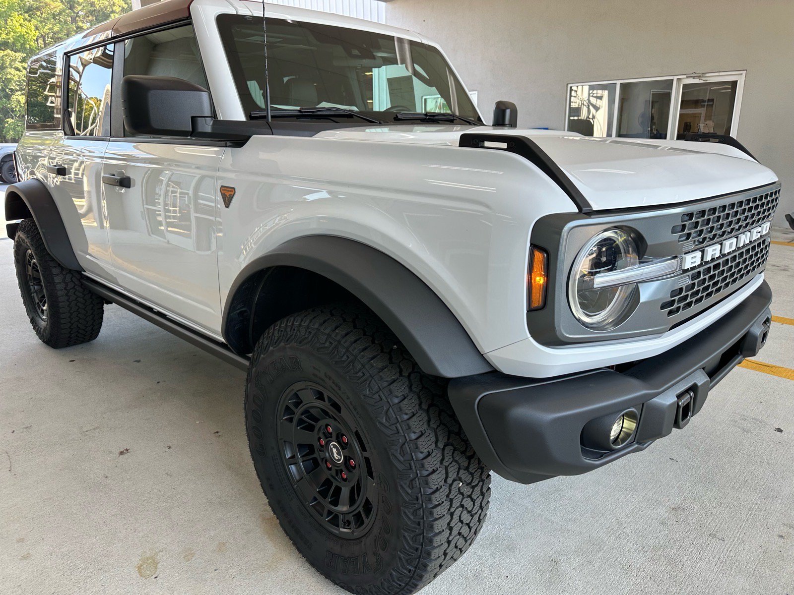 Used 2026 Ford Bronco Badlands w/ Sasquatch Package AWD/4WD image 9