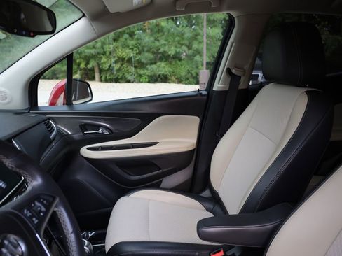 Used 2019 Buick Encore Preferred image 14