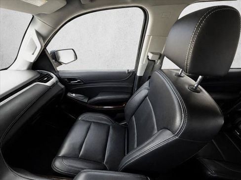 Used 2019 Chevrolet Tahoe LS RWD image 18