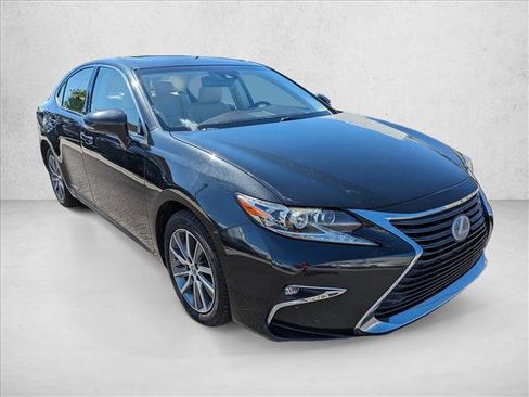 Used 2016 Lexus ES 300h image 3