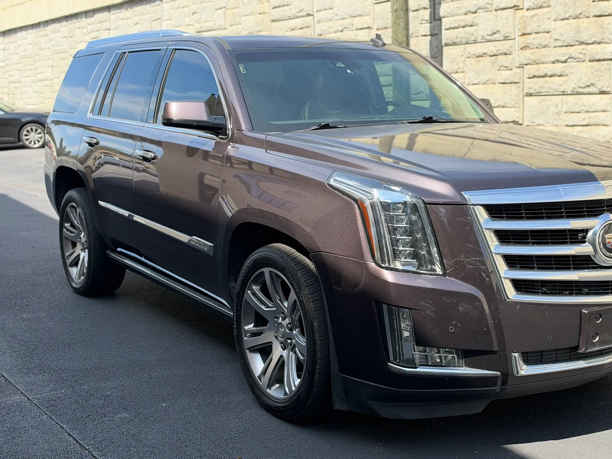 Used 2015 Cadillac Escalade Premium RWD image 45
