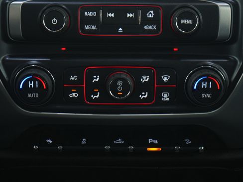 Used 2014 GMC Sierra 1500 SLE w/ SLE Value Package image 19