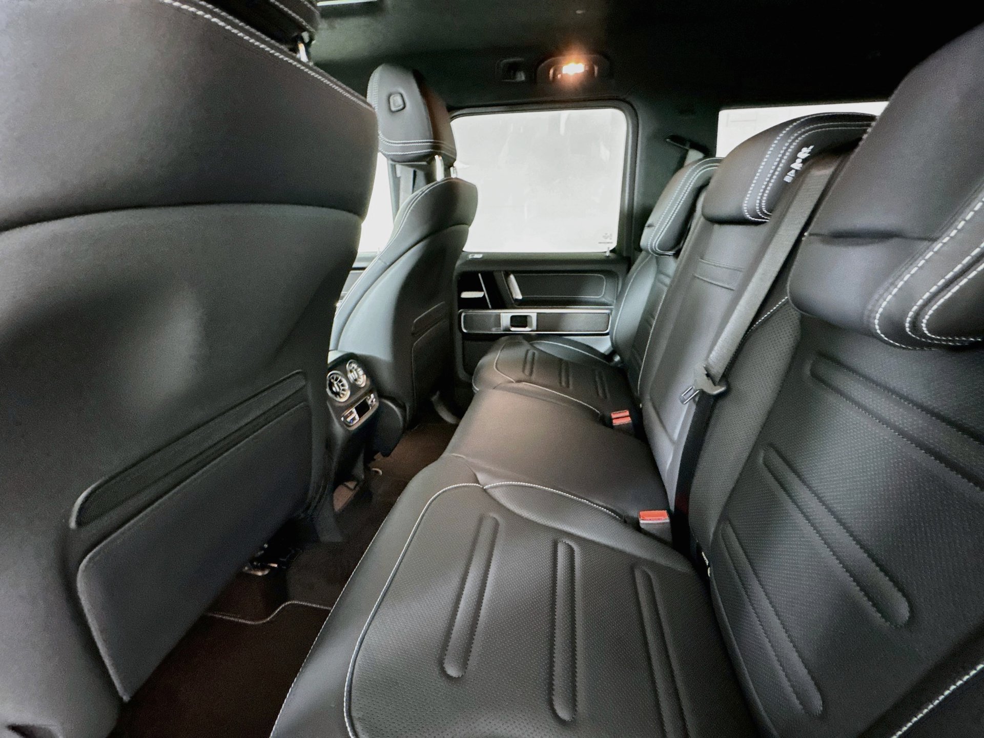 New 2027 Mercedes-Benz G 580 e image 27