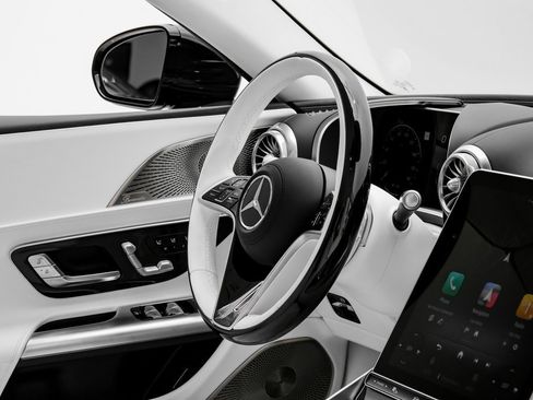 Used 2026 Mercedes-Benz Maybach SL 680 image 14