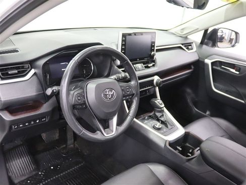 Used 2022 Toyota RAV4 Limited image 20