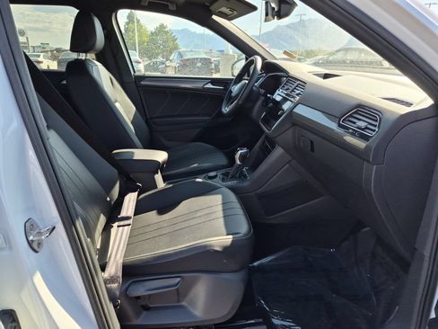 Used 2024 Volkswagen Tiguan SE R-Line AWD/4WD image 30