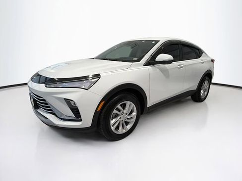 Certified 2025 Buick Envista Preferred image 3