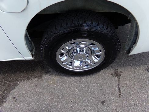 Used 2016 Nissan NV 2500 SL w/ Technology Package image 29