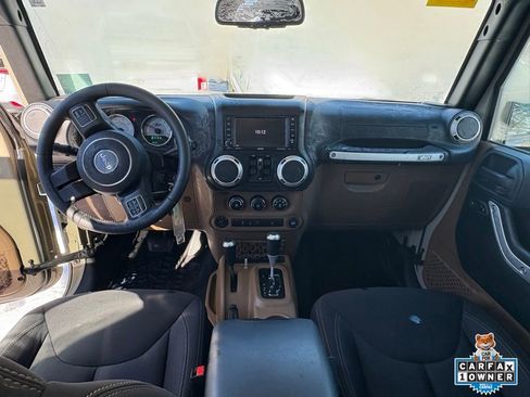 Used 2018 Jeep Wrangler Unlimited Rubicon image 25