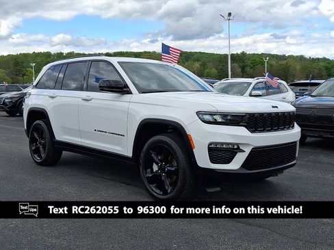 Certified 2024 Jeep Grand Cherokee Limited w/ Black Appearance Package AWD/4WD image 1