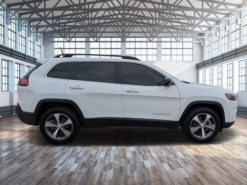 Used 2022 Jeep Cherokee Limited AWD/4WD image 2