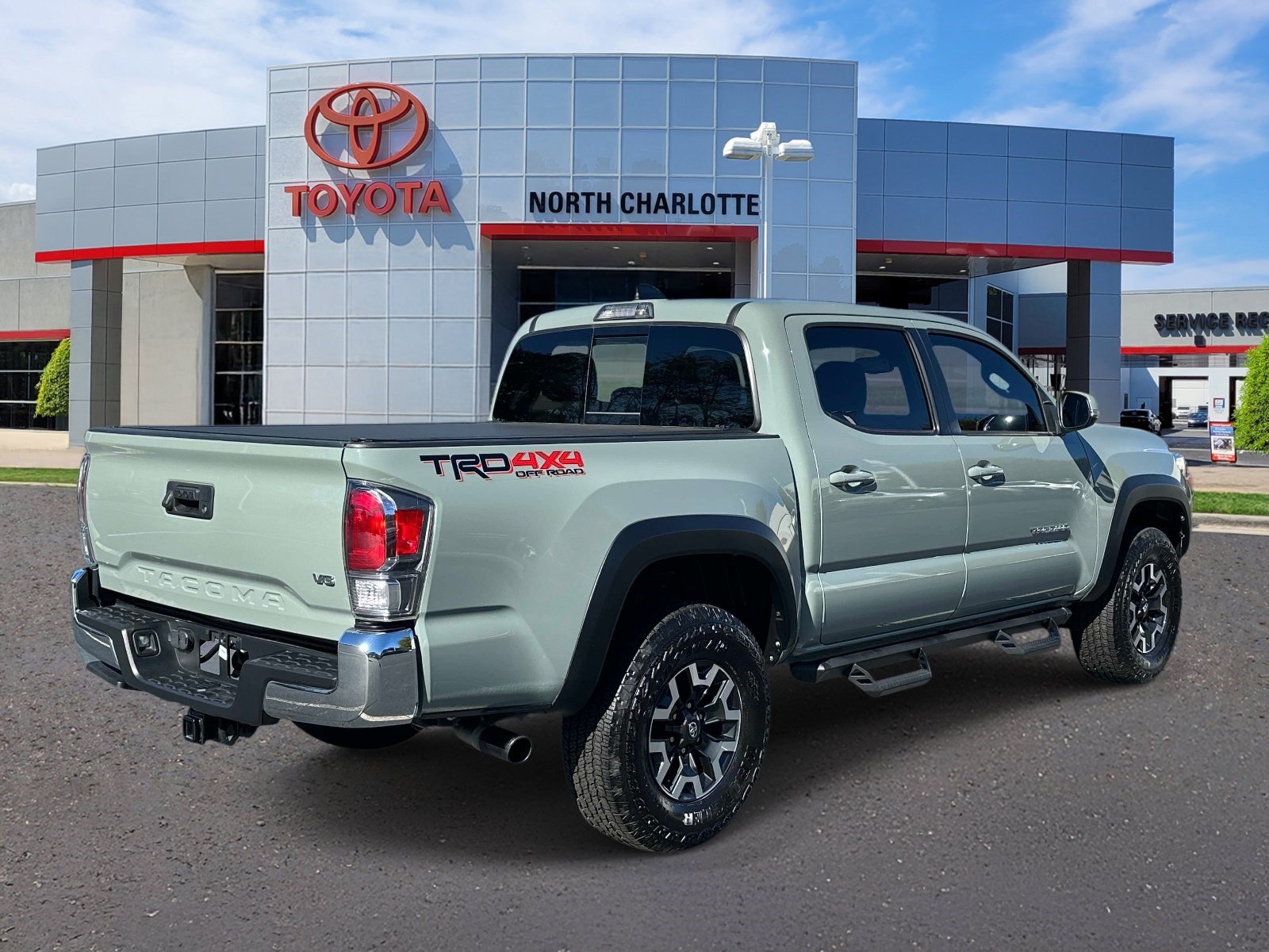 Used 2023 Toyota Tacoma TRD Off-Road AWD/4WD image 6