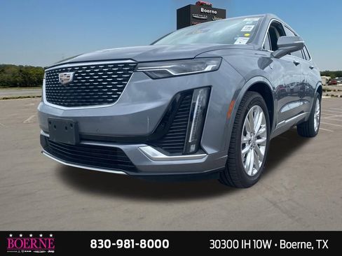 Used 2021 Cadillac XT6 Premium Luxury image 3