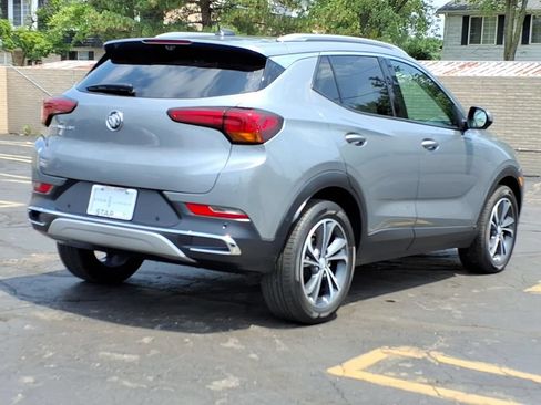 Used 2023 Buick Encore GX Essence w/ Advanced Technology Package FWD image 7