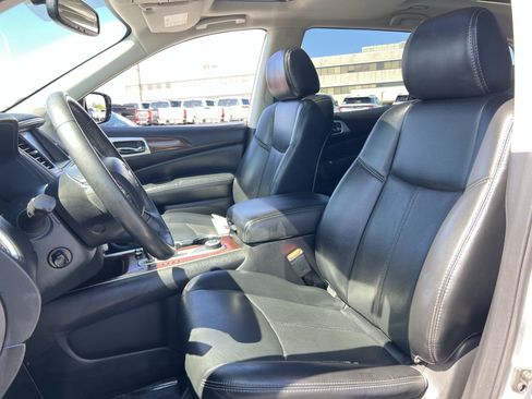Used 2017 Nissan Pathfinder Platinum w/ Cargo Package AWD/4WD image 13