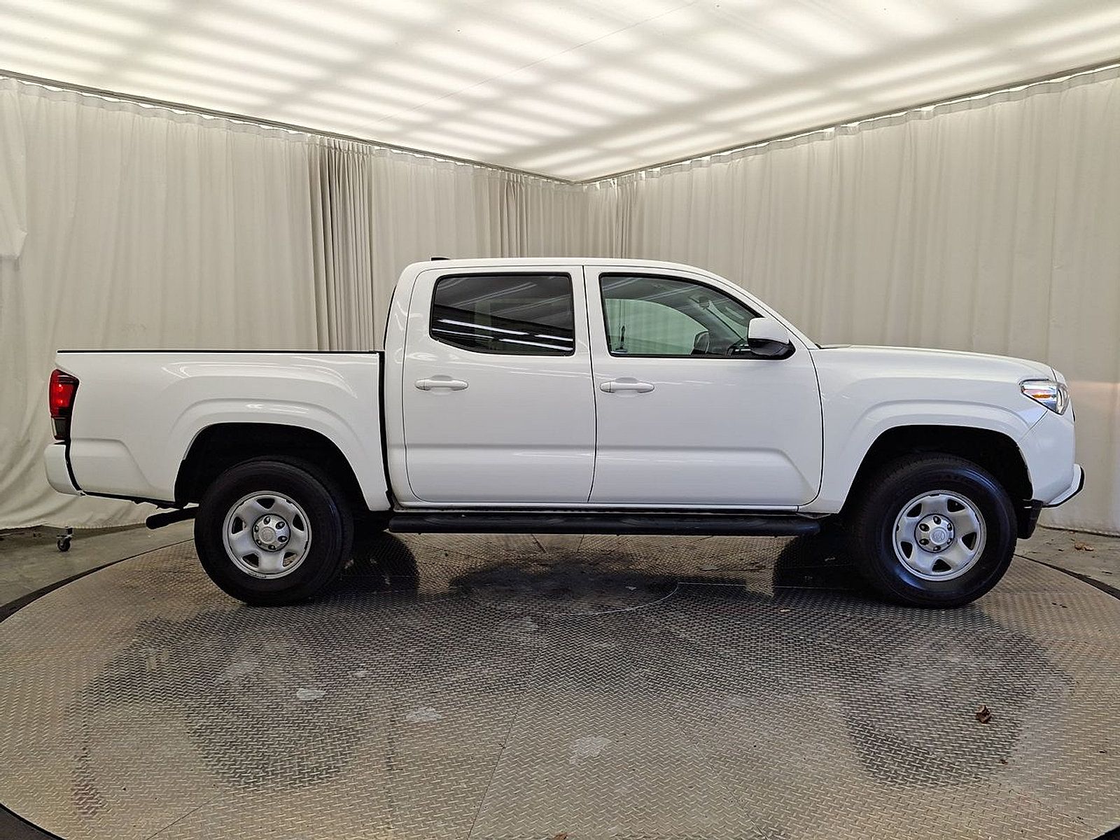 Certified 2023 Toyota Tacoma SR AWD/4WD image 29