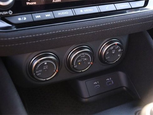 Used 2025 Nissan Z Sport w/ Floor Mat Package image 15