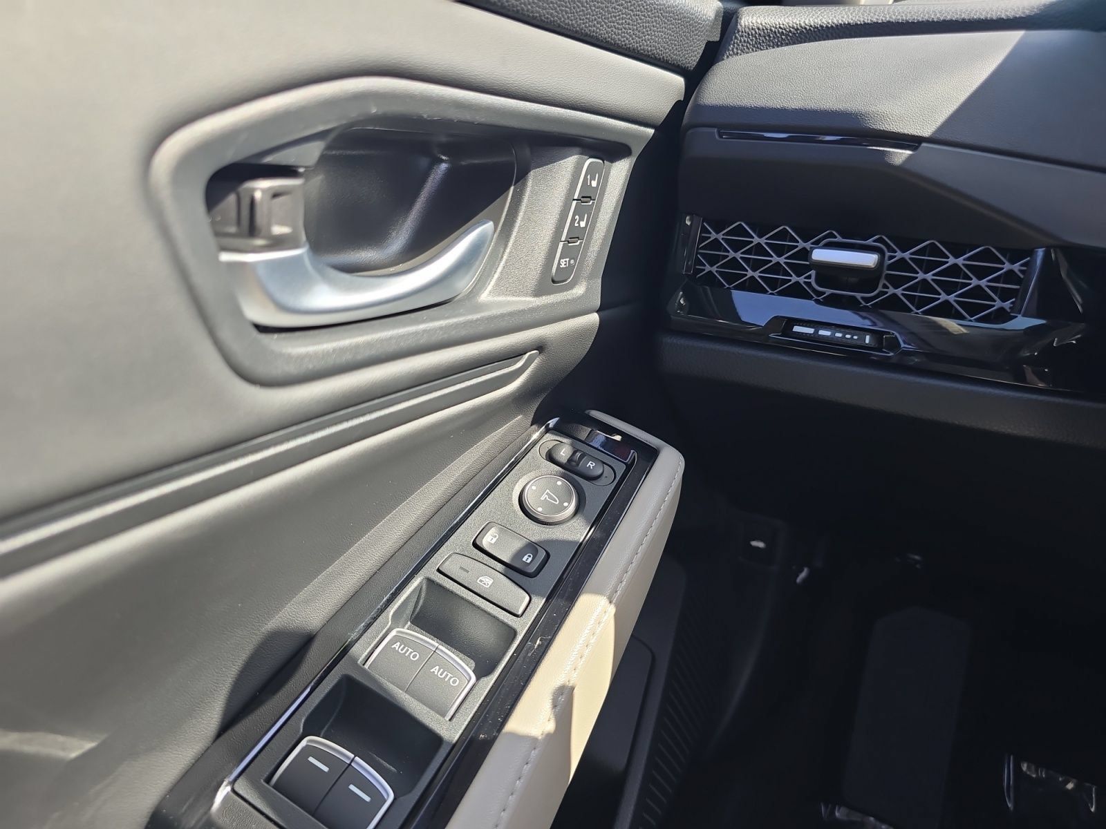 Used 2024 Honda Accord Touring image 23