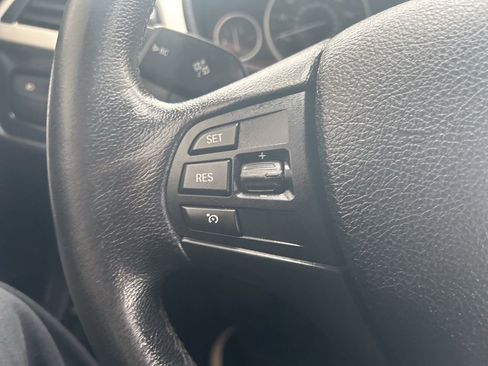 Used 2017 BMW 320i xDrive Sedan image 31