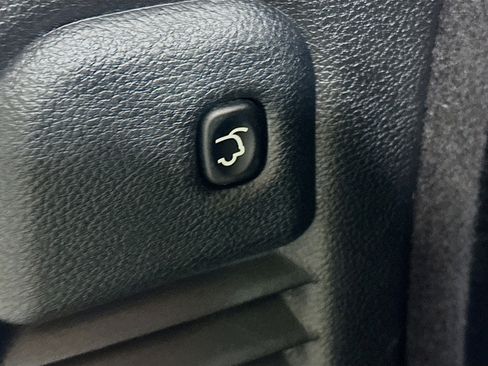 Used 2019 Dodge Durango GT image 30