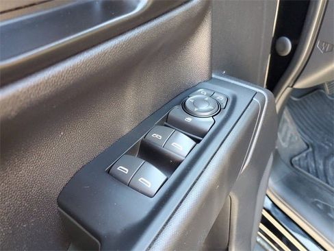 Used 2022 Chevrolet Silverado 1500 Custom w/ Safety Confidence Package image 72