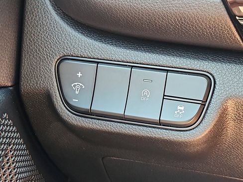 Used 2024 Kia Seltos S AWD/4WD image 26