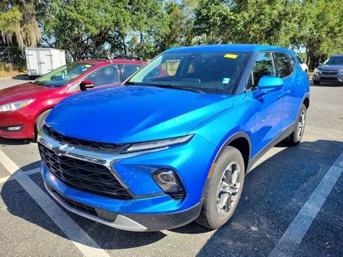 Used 2024 Chevrolet Blazer LT FWD image 8