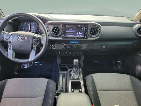Used 2022 Toyota Tacoma TRD Sport w/ Technology Package RWD image 28