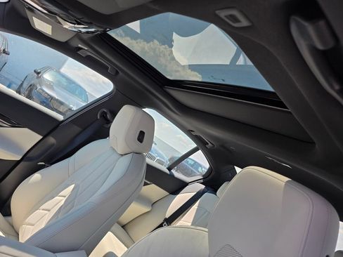 New 2027 BMW 530i w/ Premium Package RWD image 9