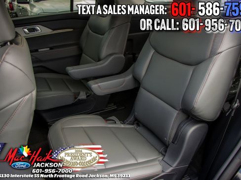 Certified 2025 Ford Explorer Active w/ Active Comfort Package RWD image 15