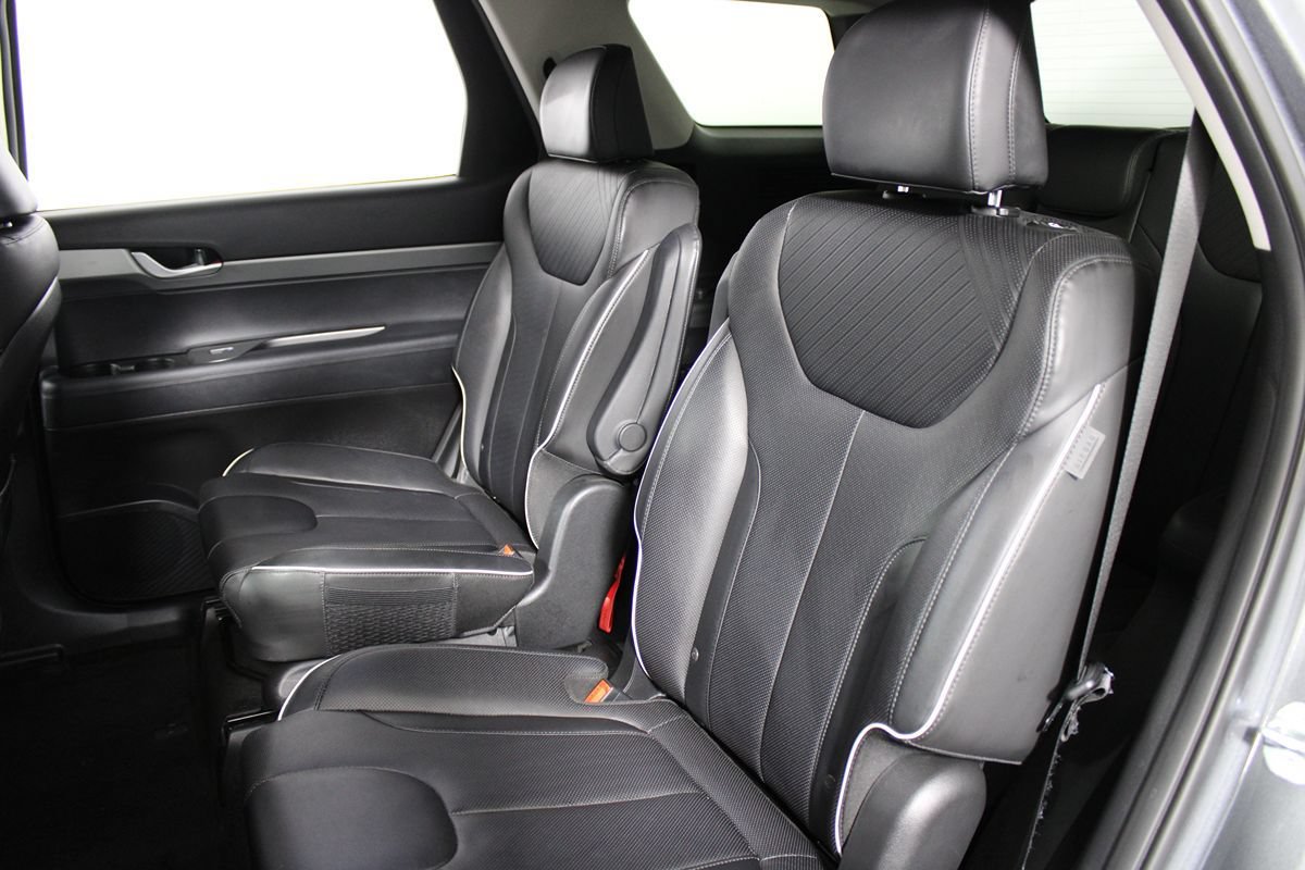 Used 2025 Hyundai Palisade SEL FWD image 24