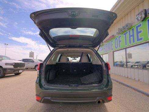 Used 2024 Subaru Forester Premium image 22