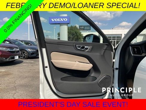 New 2026 Volvo XC60 T8 Plus w/ Protection Package Premier image 23